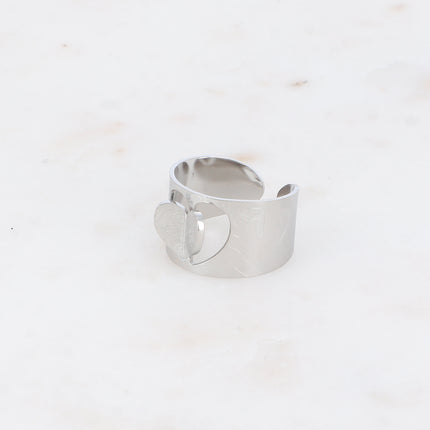 Bague - anneau large effet brossé mat avec coeur ajouré