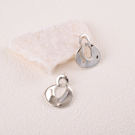 Boucles pendantes - double anneau ondulé