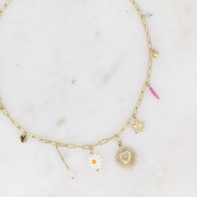 Collier Hermia - pierres naturelles, pendentif coeur scintillant ajouré, perles d'eau douce, fleurs