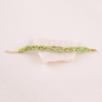 Bracelet sur tissu - tressage avec chaîne