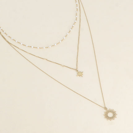 Collier Callia - étoile - 3 rangs, maille émaillée, étoile du Nord et soleil milgrain