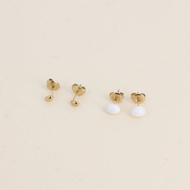 Set of 2 pairs of stud earrings - oval shape and glittery enamel
