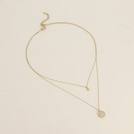 Collier - 2 rangs, pendentifs étoile du Nord avec oxydes de zirconium et médaillon avec étoile martelée