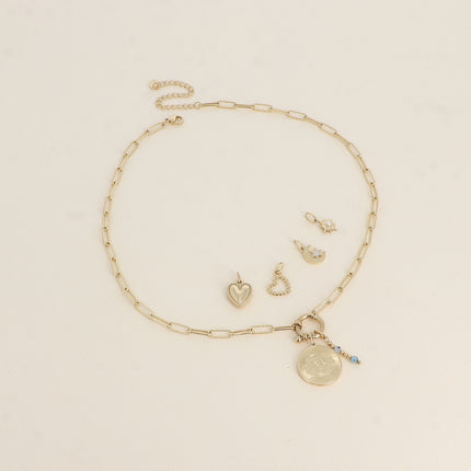 Cartelette WITH LOVE Collier et 6 pendentifs (médaillon éclipse, lune et soleil et pierres naturelles)
