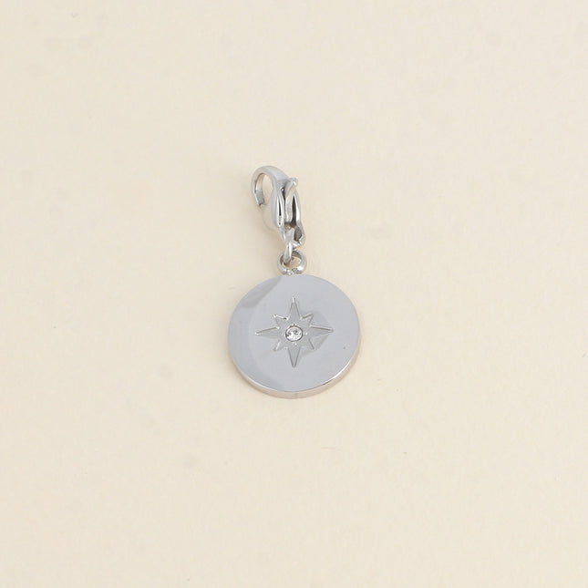 Charm Aloisia - médaillon avec étoile gravée et oxyde de zirconium