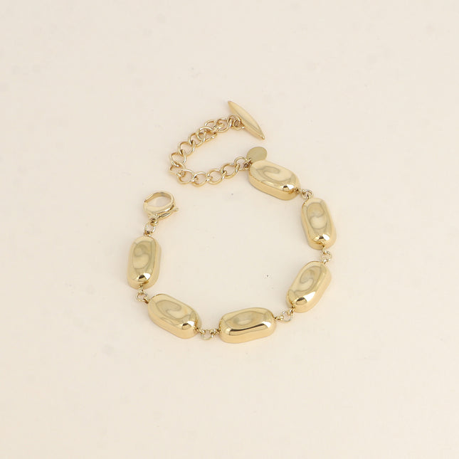 Eryndis Bracelet - curved and hammered rectangular links