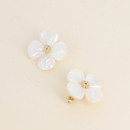 Boucles puces - fleur nacrée 34mm