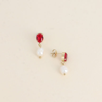 Boucles pendantes - cristal ovale et perles d'eau douce