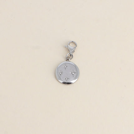 Charm Pluivioa - médaillon avec étoiles et oxydes de zirconium