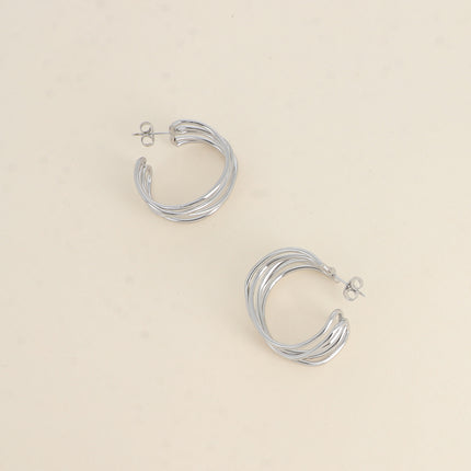 Aster hoop earrings - intertwined rings 26x28mm