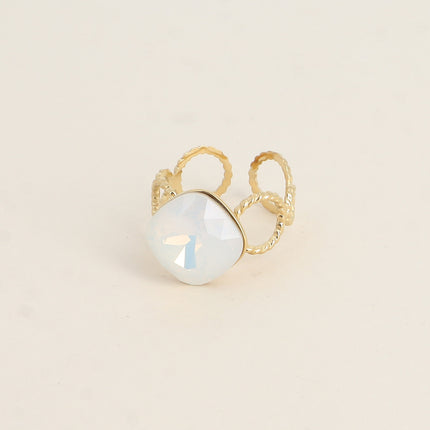 Bague Dasia - anneau aux cercles striés et orné de cristaux Swarovski®