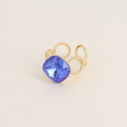 Bague Dasia - anneau aux cercles striés et orné de cristaux Swarovski®
