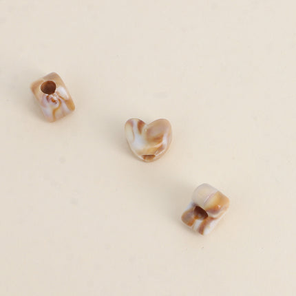 Perle de coeur en résine à enfiler, 10 pièces