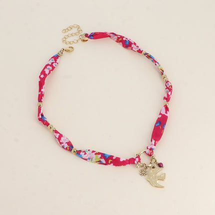 Collier - tissu avec fermoir bouée, pendentifs perle taillée, fleur et oiseau