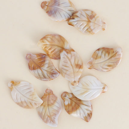 Perle feuille S en résine, 10 pièces