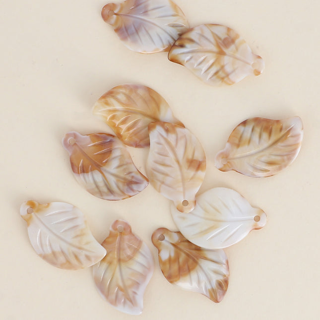 Perle feuille S en résine, 10 pièces