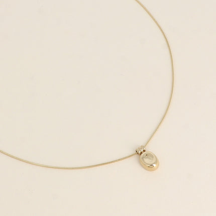 Collier - pendentif petite pastille bombée et incurvée