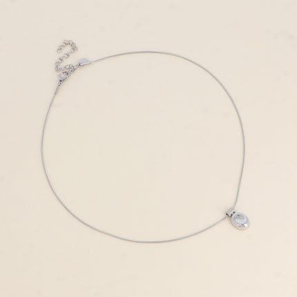 Collier - pendentif petite pastille bombée et incurvée