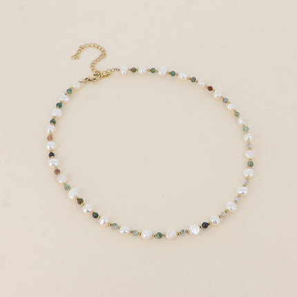 Collier - perles, pierres naturelles et perles d'eau douce