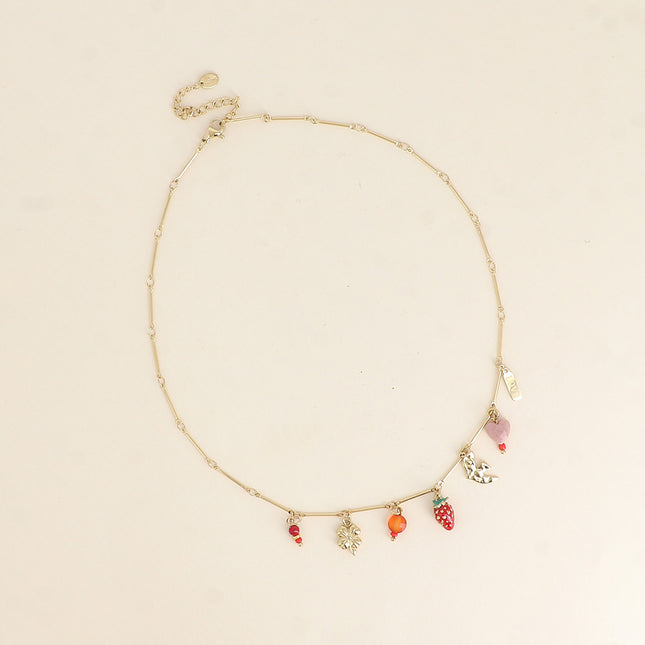 Collier - perles, trèfle, fraise en émail, oiseau