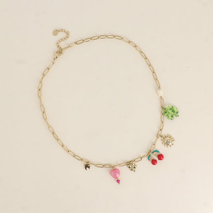 Collier Azura - trèfles, soleil, cerise en émail, perle coeur