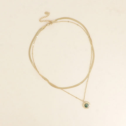 Collier 2 rangs - maille miroir et forçat alternée pincée, pendentif martelé, pierre naturelle