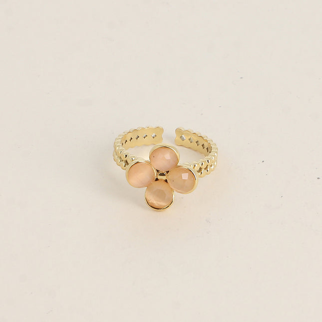 Ring - cat's eye stone clover