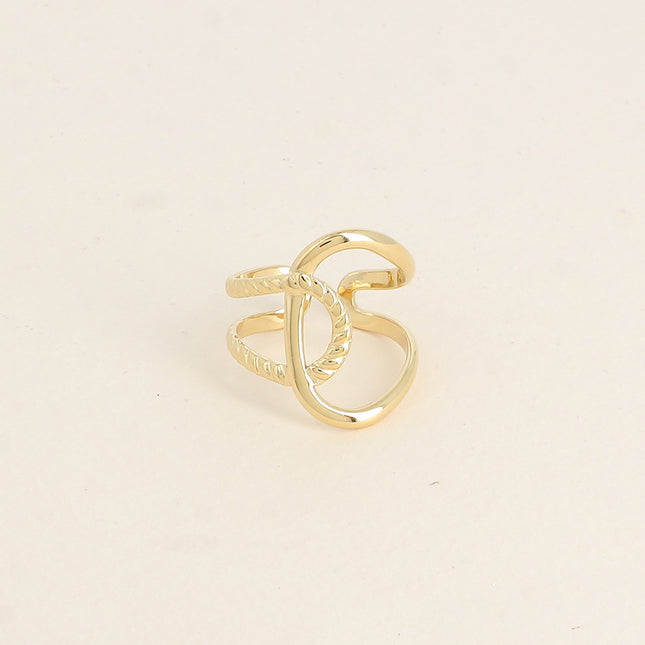 Wide ring - crisscrossing lines