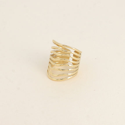 Bague large Flava - 8 anneaux ondulés aux petits cercles gravés