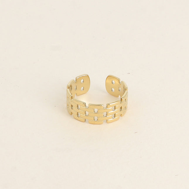 Léotine Ring - openwork brick stitch style