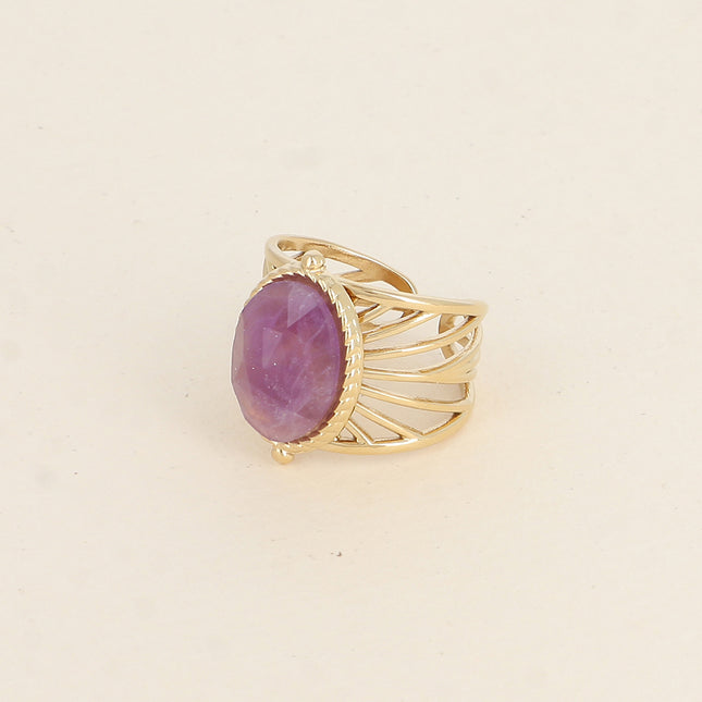 Ring - openwork band and oval natural stone