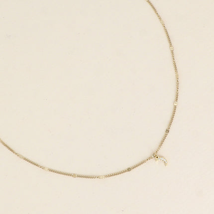 Collier - petit pendentif lune avec oxydes de zirconium