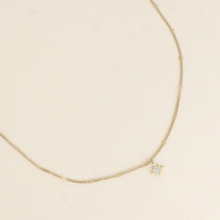 Collier - petit pendentif étoile du Nord avec oxydes de zirconium