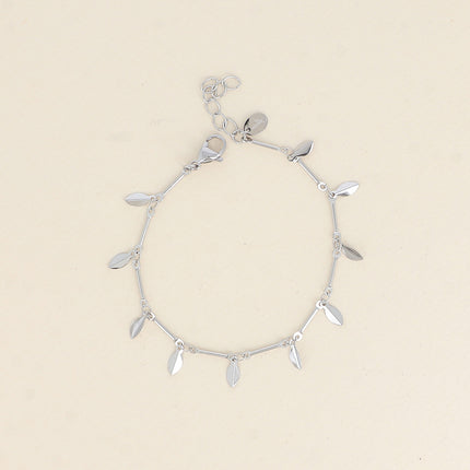 Bracelet - maillons cylindriques et de pétales pendantes