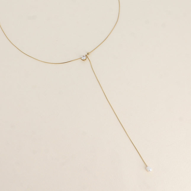 Y-shaped necklace - round crystal and freshwater pearl
