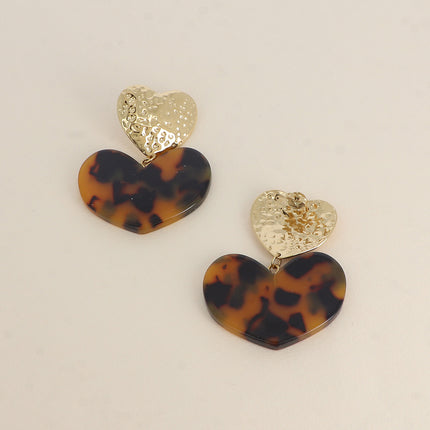 Boucles pendantes Americano - coeurs en résine et texturé