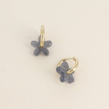 Creole earrings - 18mm resin flower