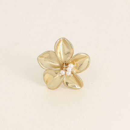 Bague Faustina - fleur et petites perles de résine blanche