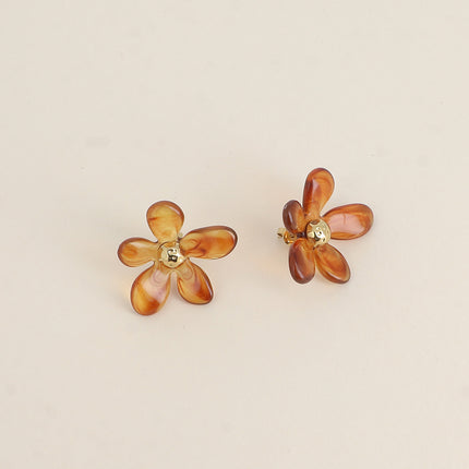 Stud earrings - resin flower
