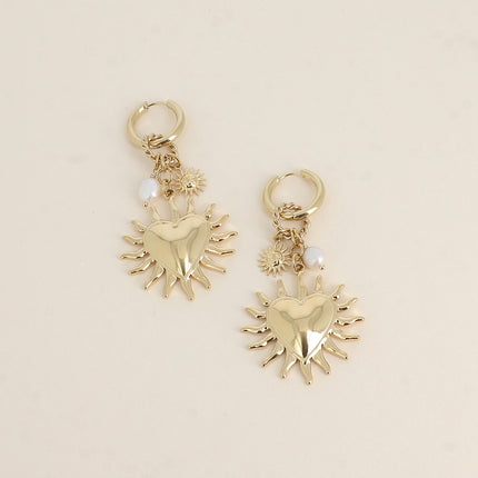 Créoles Ilaria - anneau torsadé, pendentif coeur, soleil et perle d'eau douce