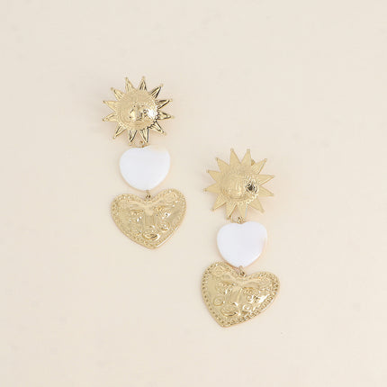 Boucles pendantes - 3 pièces (coeur, coeur nacré et soleil)