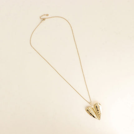 Sautoir - grand pendentif coeur incurvé et texturé