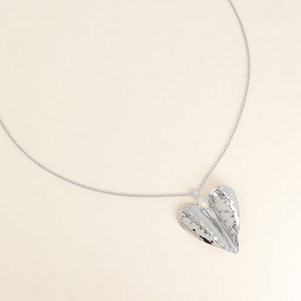Sautoir - grand pendentif coeur incurvé et texturé