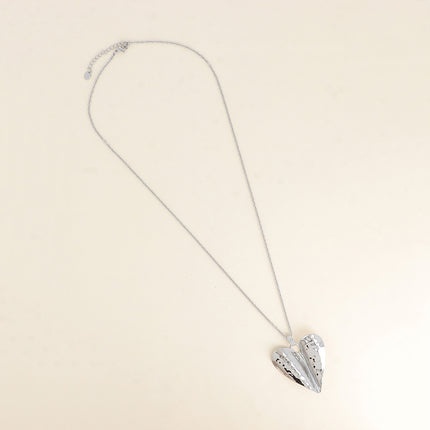 Sautoir - grand pendentif coeur incurvé et texturé