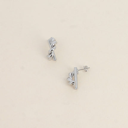 Boucles puces Dalie - barre et forme torsadée