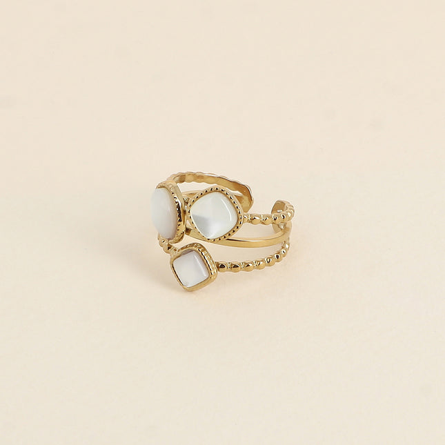 Gaïa Ring - 3 milgrain effect rings and 3 white mother-of-pearls