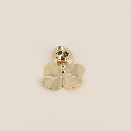 Pin - floral pattern and white resin beads