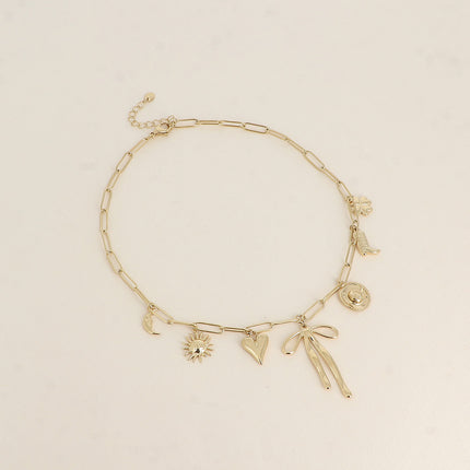 Collier - lune, soleil, coeur, noeud papillon, chapeau, botte, trèfle