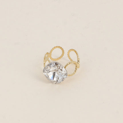 Bague Dasia - anneau aux cercles striés et orné de cristaux Swarovski®