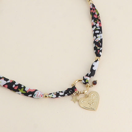 Collier sur ruban - tissu, fermoir bouée avec 3 pendentifs, coeur texturé, pierre taillée et étoile